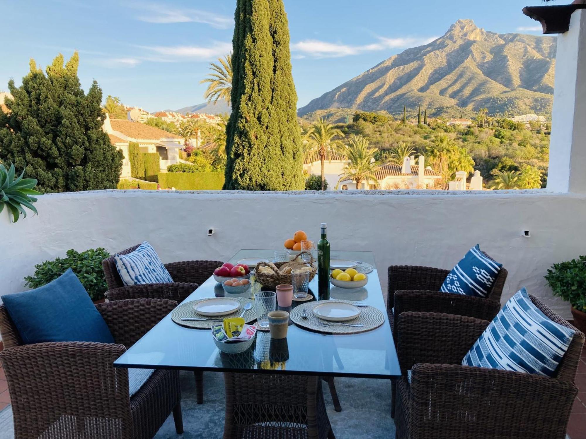 Las Lomas - Pool, Terrace & View Marbella Esterno foto