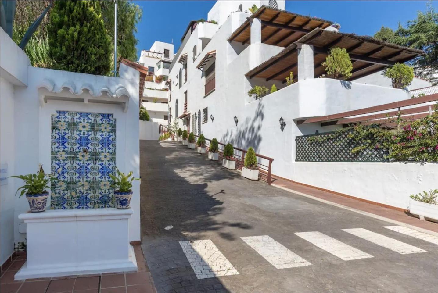 Las Lomas - Pool, Terrace & View Marbella Esterno foto